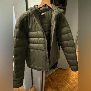 Pre-worn, pre-washed The North Face 550 Puffer Jacket; M; Olive green; Waist